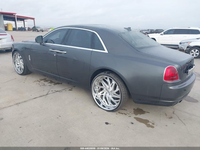 2011 ROLLS-ROYCE GHOST SCA664S5XBUX50064 Photo 2