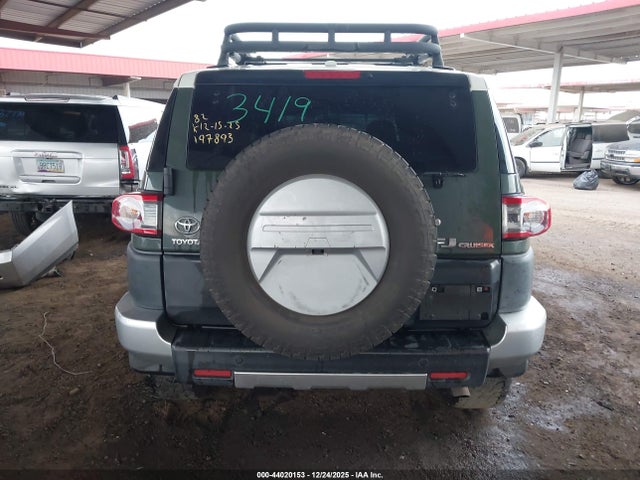 Toyota FJ Cruiser 2014 JTEBU4BF9EK197893 Image 16