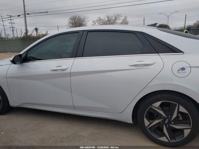 Hyundai Elantra Limited 2021 5NPLP4AG3MH028542 Image 15