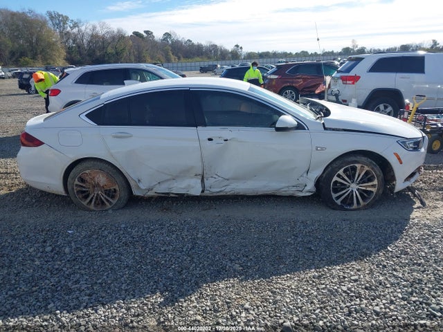 Auction sale of the 2019 Buick Regal Sportback Fwd Preferred, vin: W04GL6SXXK1010593, lot number: 44020202