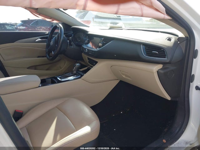 Auction sale of the 2019 Buick Regal Sportback Fwd Preferred, vin: W04GL6SXXK1010593, lot number: 44020202