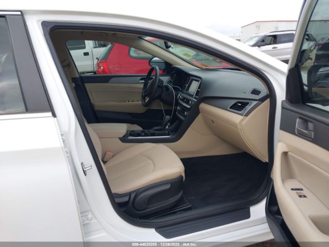2019 HYUNDAI SONATA 5NPE34AF9KH791979 Photo 4