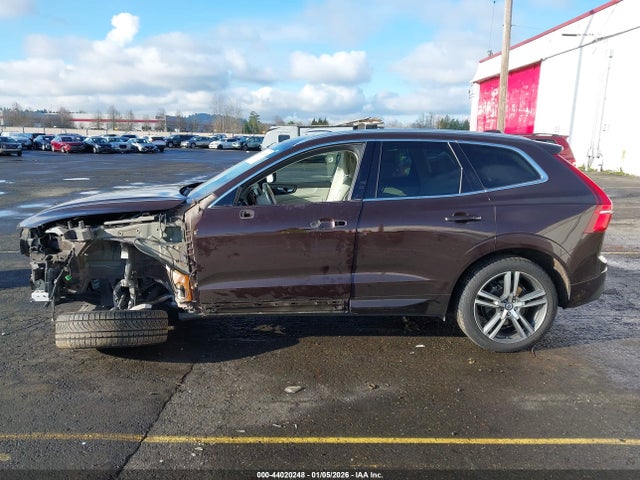 LYVA22RK1JB077446 Volvo Xc60 T6 Momentum