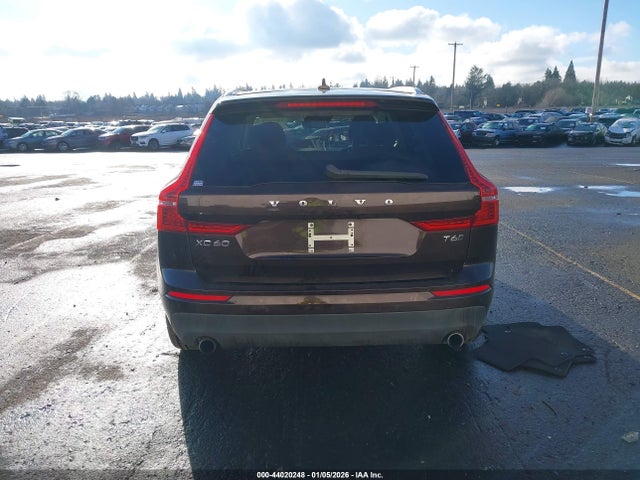LYVA22RK1JB077446 Volvo Xc60 T6 Momentum