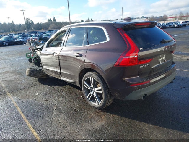 LYVA22RK1JB077446 Volvo Xc60 T6 Momentum