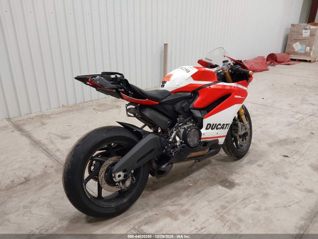 2018 DUCATI SUPERBIKE ZDM14B1W0JB008035 Photo 3