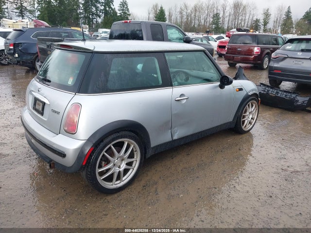 2004 MINI COOPER WMWRC33464TJ53904 Photo 3