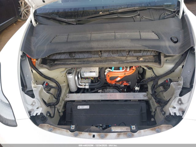 2023 TESLA MODEL Y 7SAYGDEE3PA125693 Photo 9