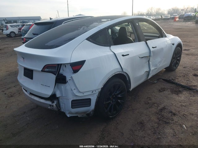 2023 TESLA MODEL Y 7SAYGDEE3PA125693 Photo 3