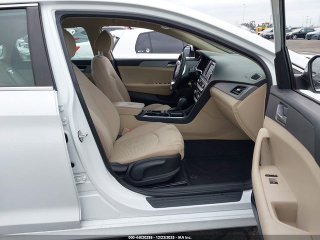 5NPE24AFXJH631546 Hyundai SONATA SE