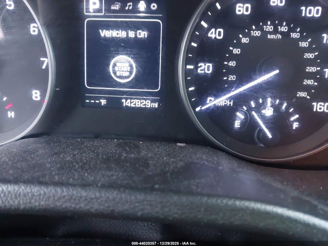 Aukcja sprzedaży 2017 Hyundai Elantra Value Edition, vin: 5NPD84LFXHH165036, numer aukcji: 44020357