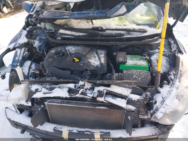 KMHD35LH3GU303912 Hyundai ELANTRA GT