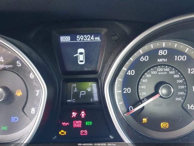 KMHD35LH3GU303912 Hyundai ELANTRA GT