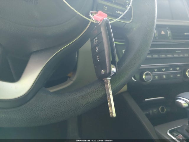 5XXGT4L36JG271003 KIA Optima Lx