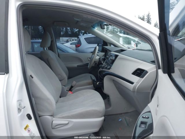 2012 TOYOTA SIENNA 5TDKA3DC1CS015992 Photo 4