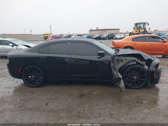 2C3CDXHG5GH265468 Dodge Charger Sxt