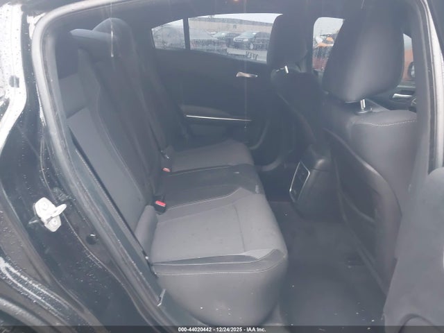 2C3CDXHG5GH265468 Dodge Charger Sxt