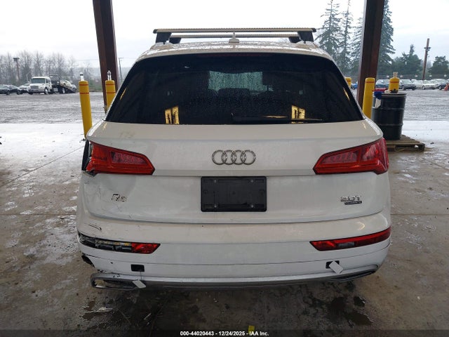 WA1ANAFY9J2026461 Audi Q5 2.0t Premium/2.0t Tech Premium