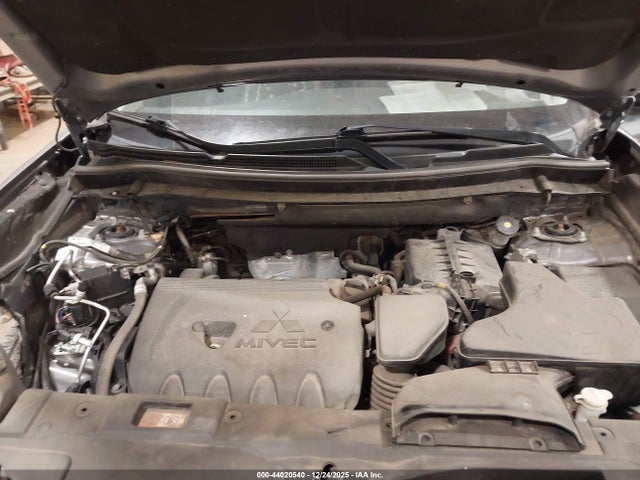 2018 MITSUBISHI OUTLANDER JA4AZ3A36JZ062434 Photo 9