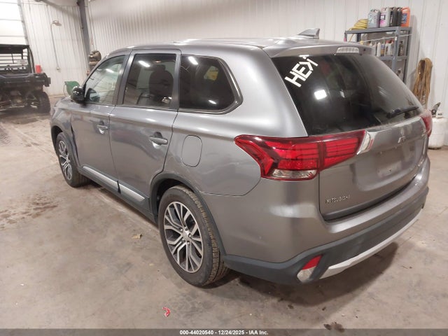 2018 MITSUBISHI OUTLANDER JA4AZ3A36JZ062434 Photo 2