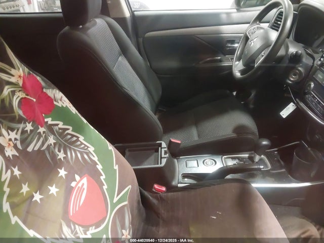 2018 MITSUBISHI OUTLANDER JA4AZ3A36JZ062434 Photo 4