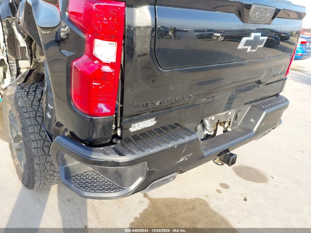 3GCUKCE85SG240798 Chevrolet Silverado 1500 4wd Short Bed Custom Trail Boss