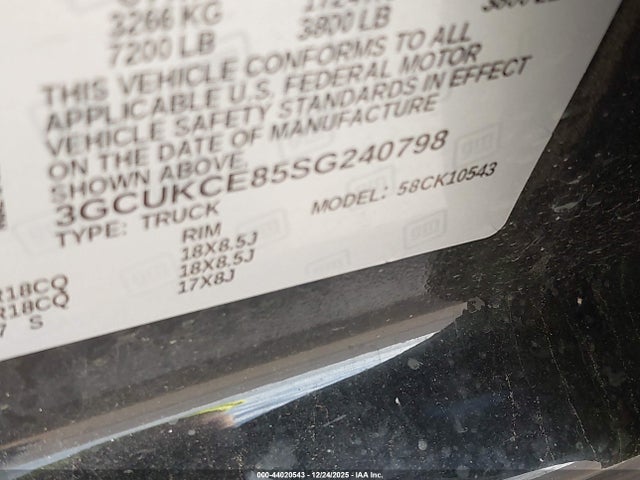 3GCUKCE85SG240798 Chevrolet Silverado 1500 4wd Short Bed Custom Trail Boss