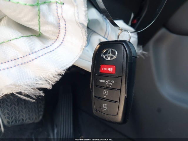 5TDAAAA52SS035544 Toyota Grand Highlander Limited