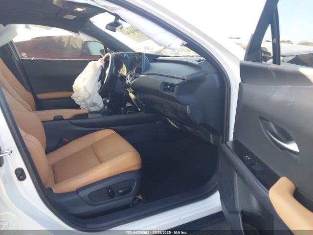 2024 LEXUS UX 250H JTHP6JBH5R2192019 Photo 4