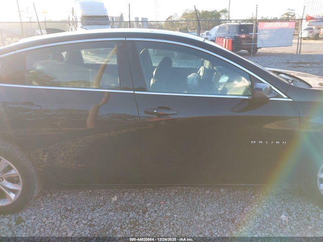 1G1ZD5ST0LF045045 Chevrolet Malibu Fwd Lt
