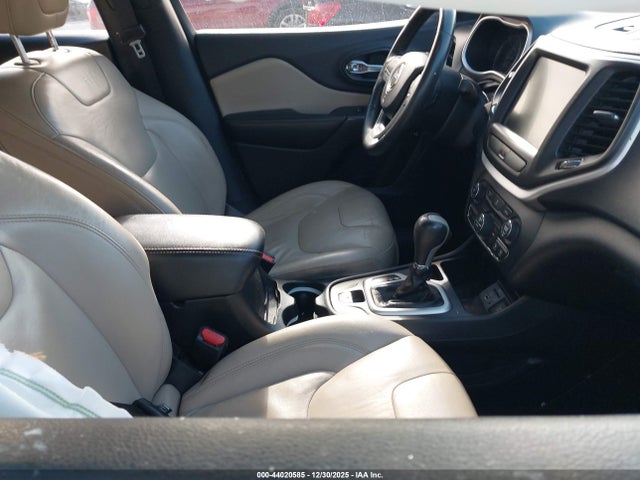 44020585 :رقم المزاد ، 1C4PJLDB7FW701567 vin ، 2015 Jeep Cherokee Limited مزاد بيع