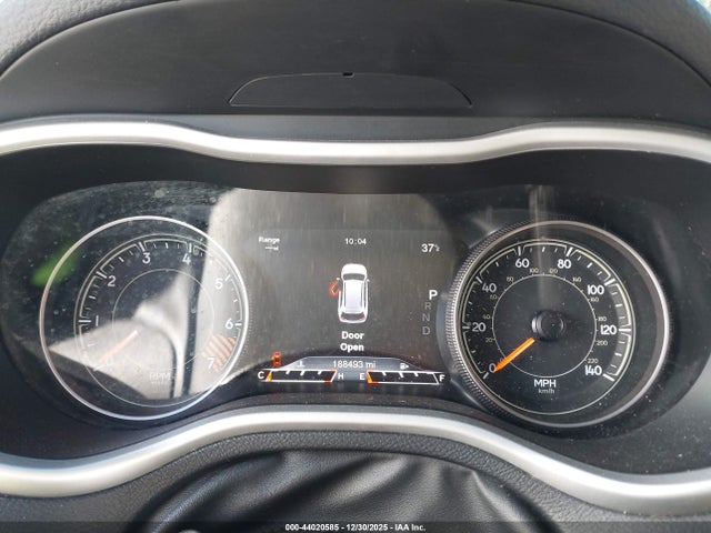 44020585 :رقم المزاد ، 1C4PJLDB7FW701567 vin ، 2015 Jeep Cherokee Limited مزاد بيع