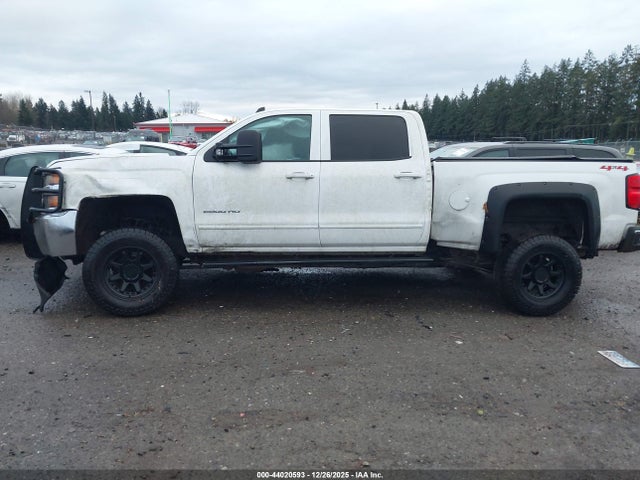 1GC1KVEG1JF127887 Chevrolet Silverado 2500hd Lt
