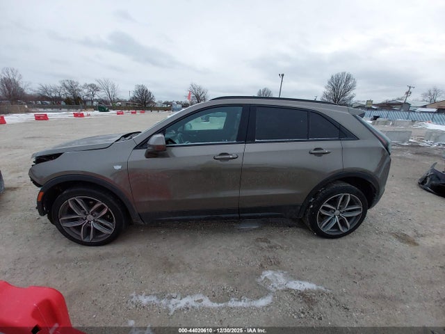 2020 Cadillac Xt4 Awd Sport მანქანა იყიდება აუქციონზე, vin: 1GYFZFR41LF135962, აუქციონის ნომერი: 44020610