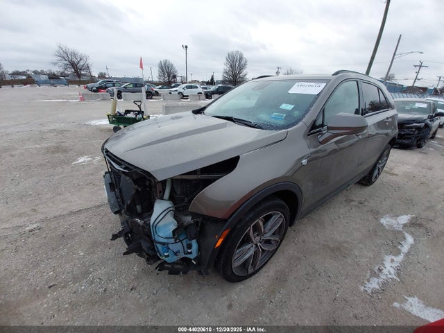 2020 Cadillac Xt4 Awd Sport მანქანა იყიდება აუქციონზე, vin: 1GYFZFR41LF135962, აუქციონის ნომერი: 44020610