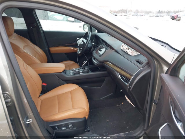 2020 Cadillac Xt4 Awd Sport მანქანა იყიდება აუქციონზე, vin: 1GYFZFR41LF135962, აუქციონის ნომერი: 44020610
