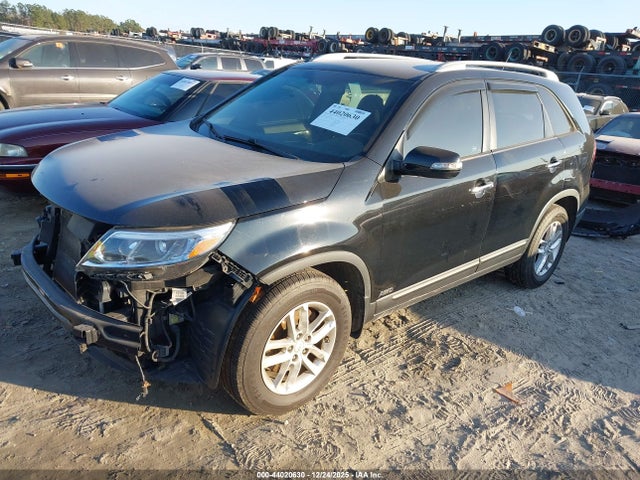 5XYKTDA77FG602657 KIA Sorento Lx V6