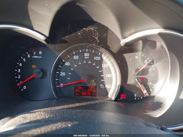 5XYKTDA77FG602657 KIA Sorento Lx V6