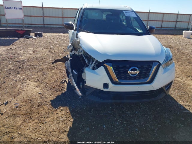 3N1CP5CU4KL513572 Nissan KICKS SR