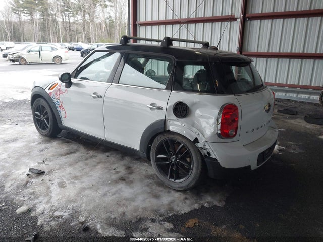 2013 MINI COUNTRYMAN WMWZB3C55DWM31380 Photo 2