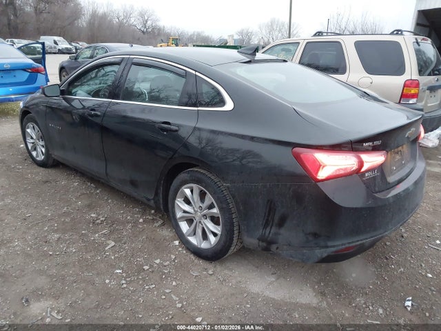 2019 CHEVROLET MALIBU 1G1ZD5ST4KF168393 Photo 2