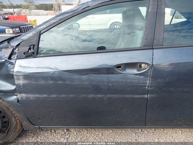 2T1BURHE5GC611238 Toyota COROLLA LE
