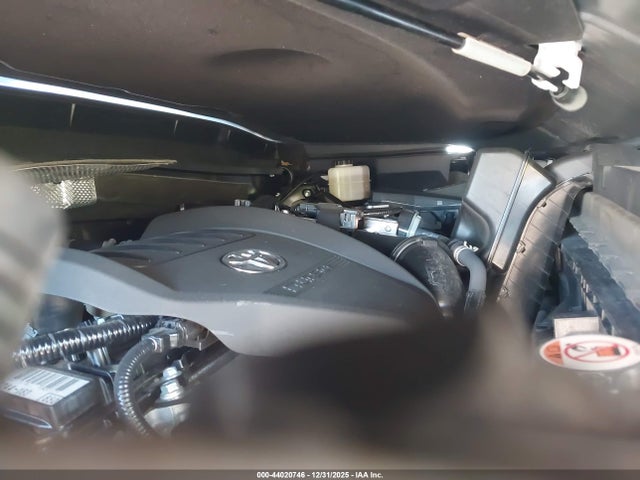 Toyota Grand Highlander Xle 2024 5TDAAAA50RS006859 Image 10