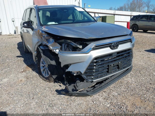 Toyota Grand Highlander Xle 2024 5TDAAAA50RS006859 Image 22
