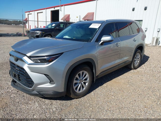 Toyota Grand Highlander Xle 2024 5TDAAAA50RS006859 Image 2