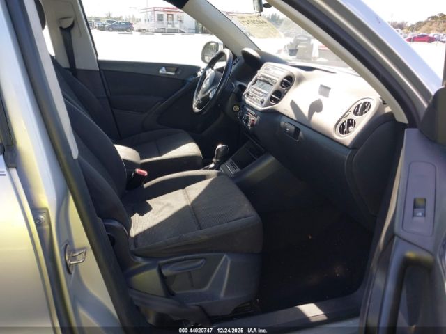 2013 VOLKSWAGEN TIGUAN WVGAV3AX4DW560623 Photo 4