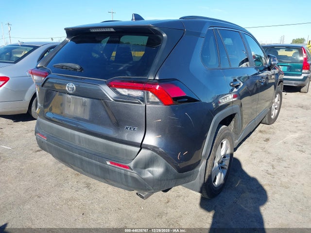 Toyota Rav4 Xle 2021 2T3W1RFV8MC143988 Image 4