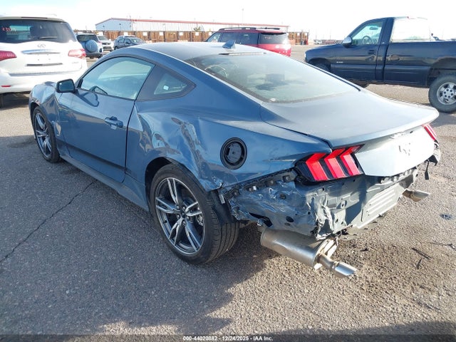 Ford Mustang Ecoboost Fastback 2025 1FA6P8TH6S5109161 Image 3