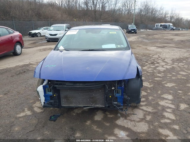 KMHLP4AG9NU229011 Hyundai Elantra Limited
