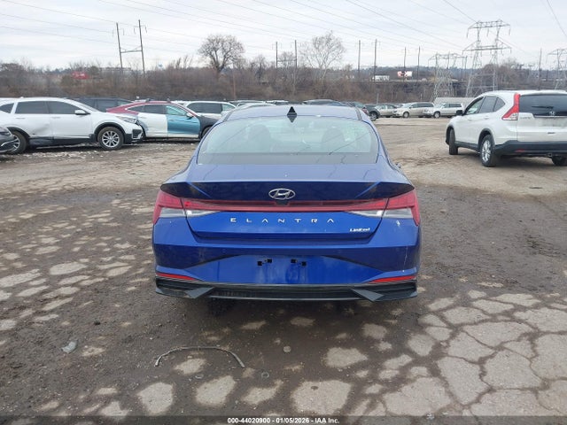 KMHLP4AG9NU229011 Hyundai Elantra Limited